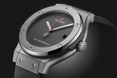 Classic Fusion Titanium Limited Edition for Hodinkee.